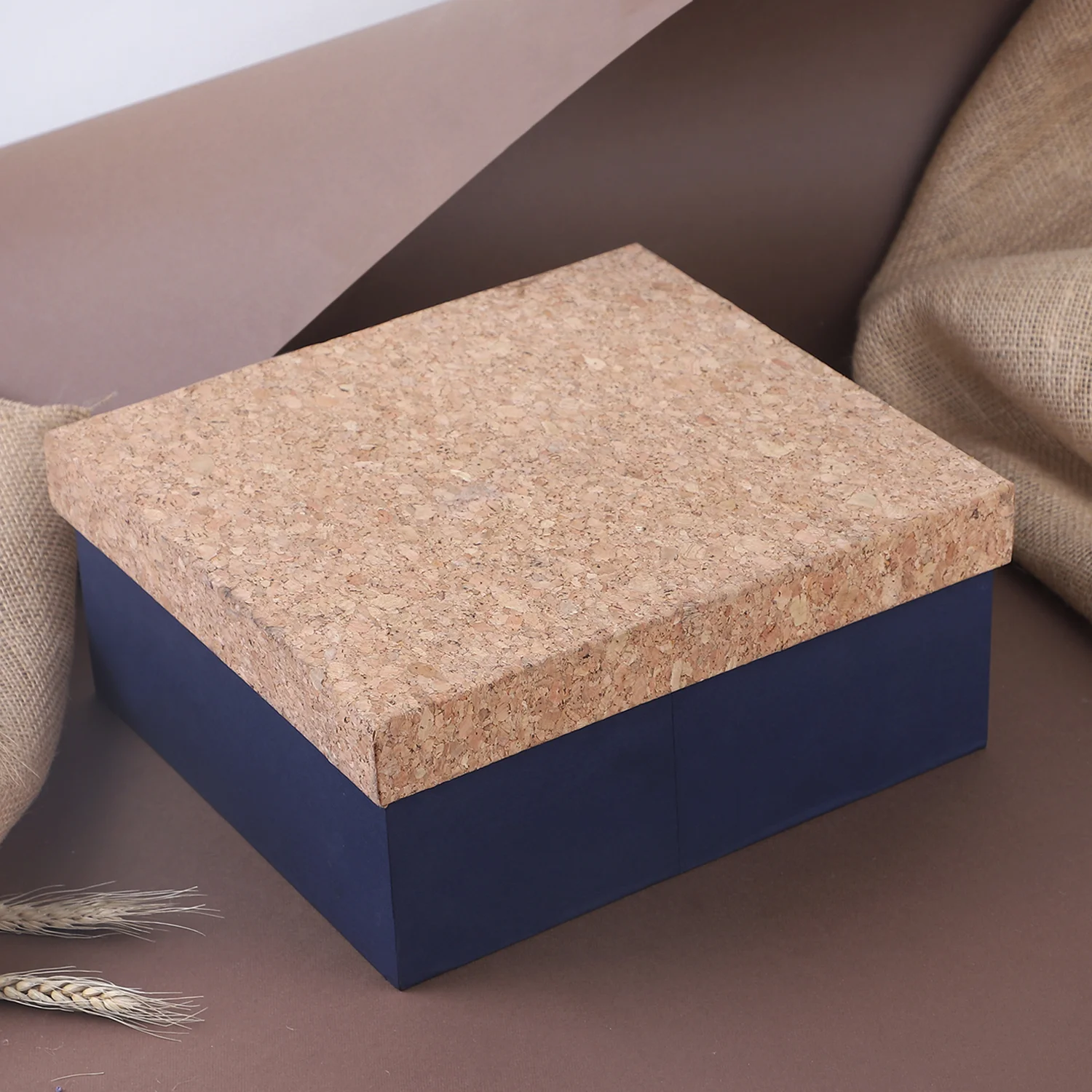 DX50 Cork-Faced Rigid Gift Box packaging detail view