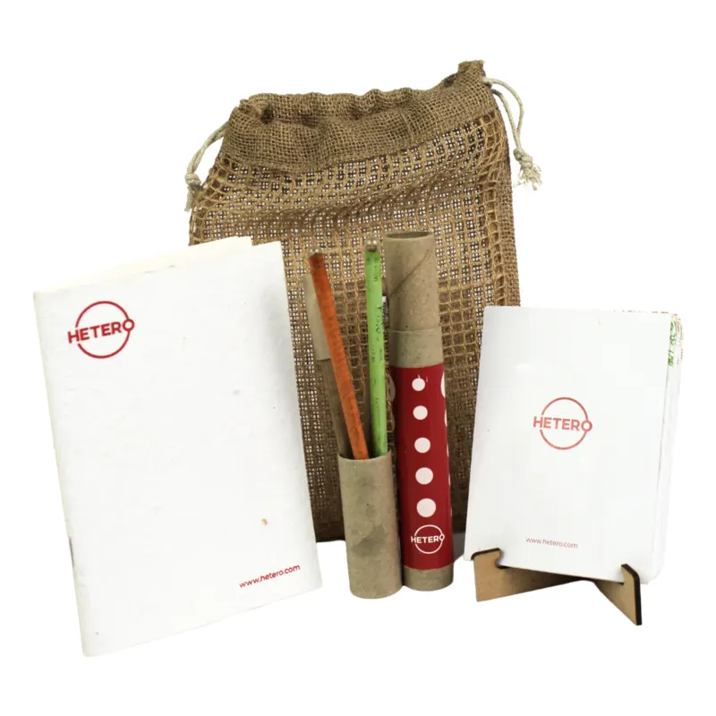 Seed-paper kit for Hetero — corporate gifting project by bioQ